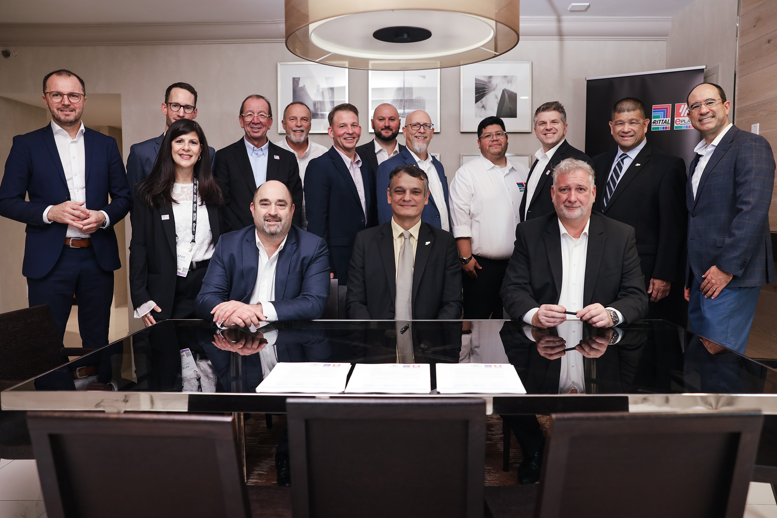 Purdue, Rittal e Eplan firmam parceria estratégica para impulsionar a formação em manufatura inteligente nos EUA