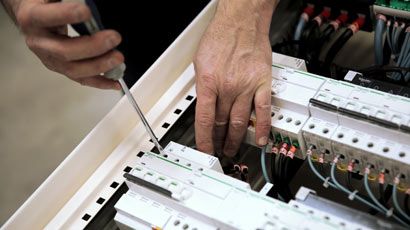 Schneider Electric lança PowerTag®, sensor de energia que proporciona conectividade sem fio para monitorar e proteger instalações elétricas