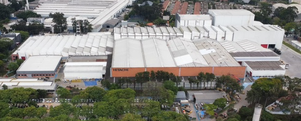 Hitachi Energy investe R$ 385 milhões para ampliar produção de componentes elétricos no Brasil