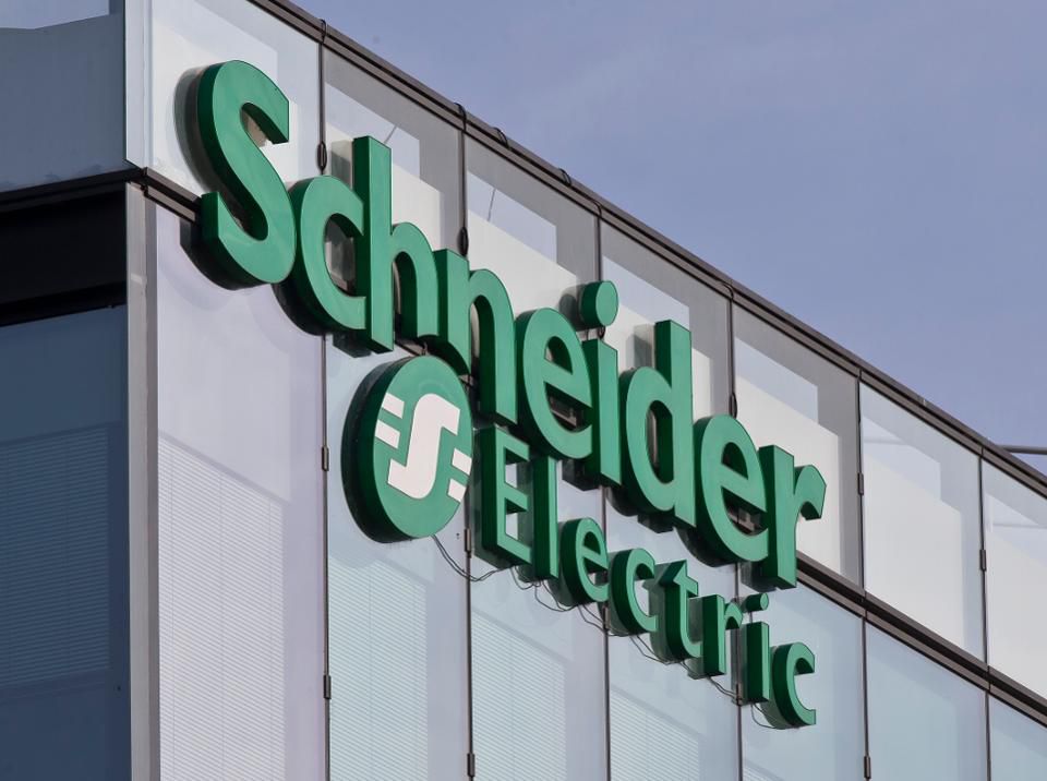 Schneider Electric anuncia nova tecnologia embarcada em seus inversores
