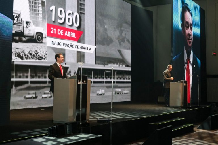 Atlas Schindler comemora 100 anos no Brasil