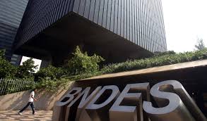BNDES revê índice de conteúdo nacional para credenciamento de fornecedores da indústria brasileira