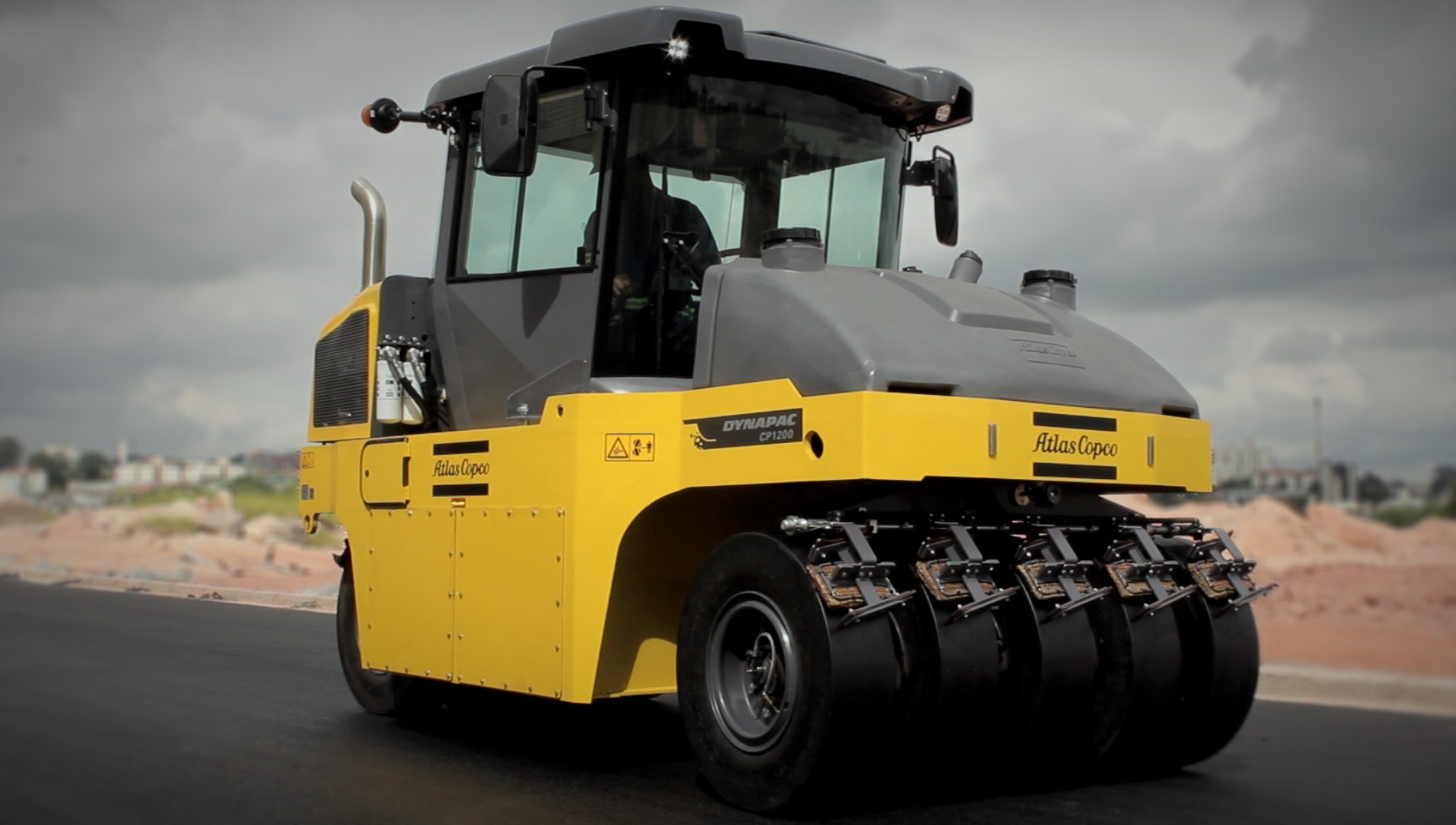 Novo CP 1200 da Atlas Copco proporciona redução no impacto ambiental na construção de estradas