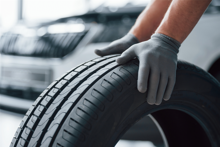 Eastman anuncia linhas de produtos comerciais de aditivos para pneus