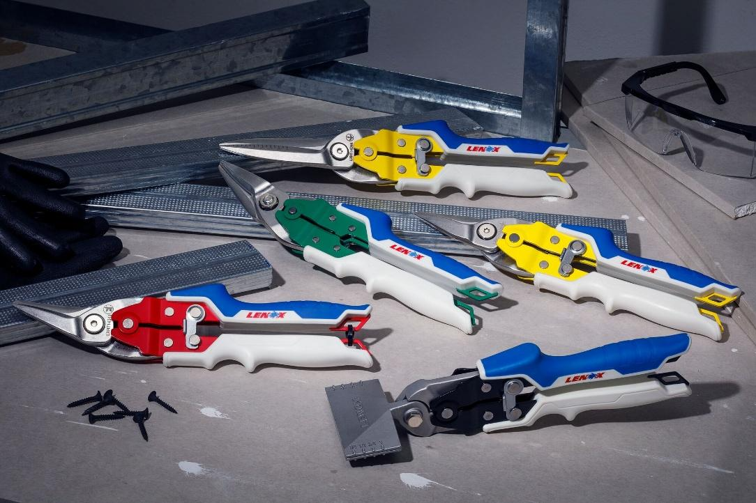 Conheça a linha de tesouras de aviação da LENOX, ideais para corte de chapas metálicas e aço inoxidável
