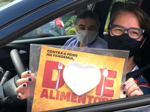 Dia da Indústria: escolas do Sesi-SP realizam Drive-Thru da campanha Doe Alimentos