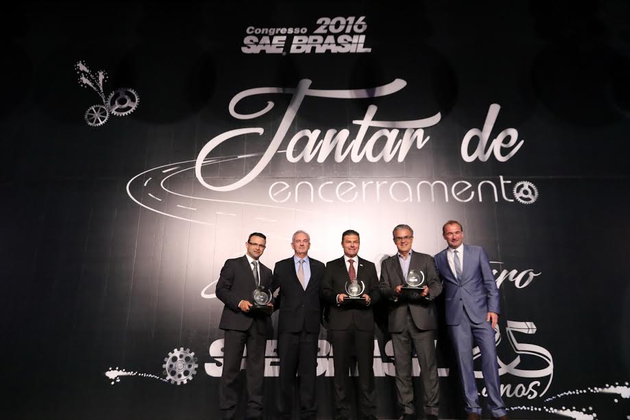 SAE BRASIL premia Mercedes, Bosh e Marcopolo como destaques da Mostra Tecnológica do 25º Congresso                      