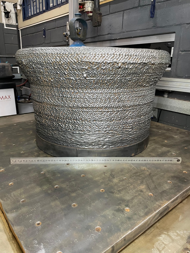 Belgo Arames e UFU produzem a peça metálica mais pesada em impressão 3D por MADA no Brasil