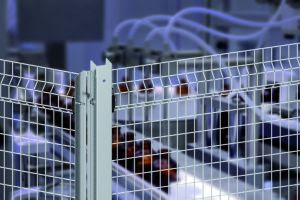 Schmersal lança sistema modular mecânico em inox para proteção de máquinas