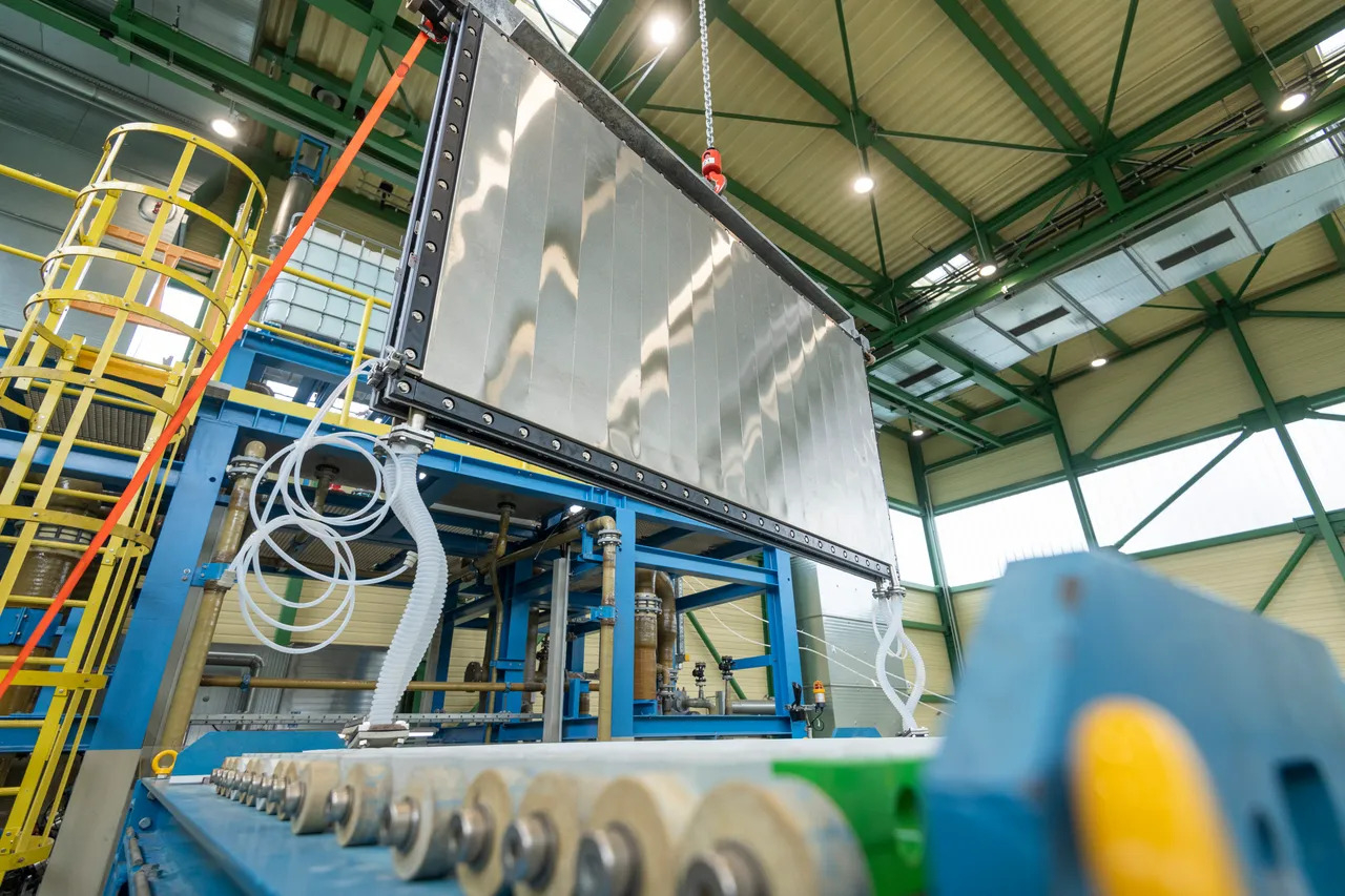 thyssenkrupp nucera fornece eletrolisadores para construção de uma das maiores usinas integradas de aço verde da Europa