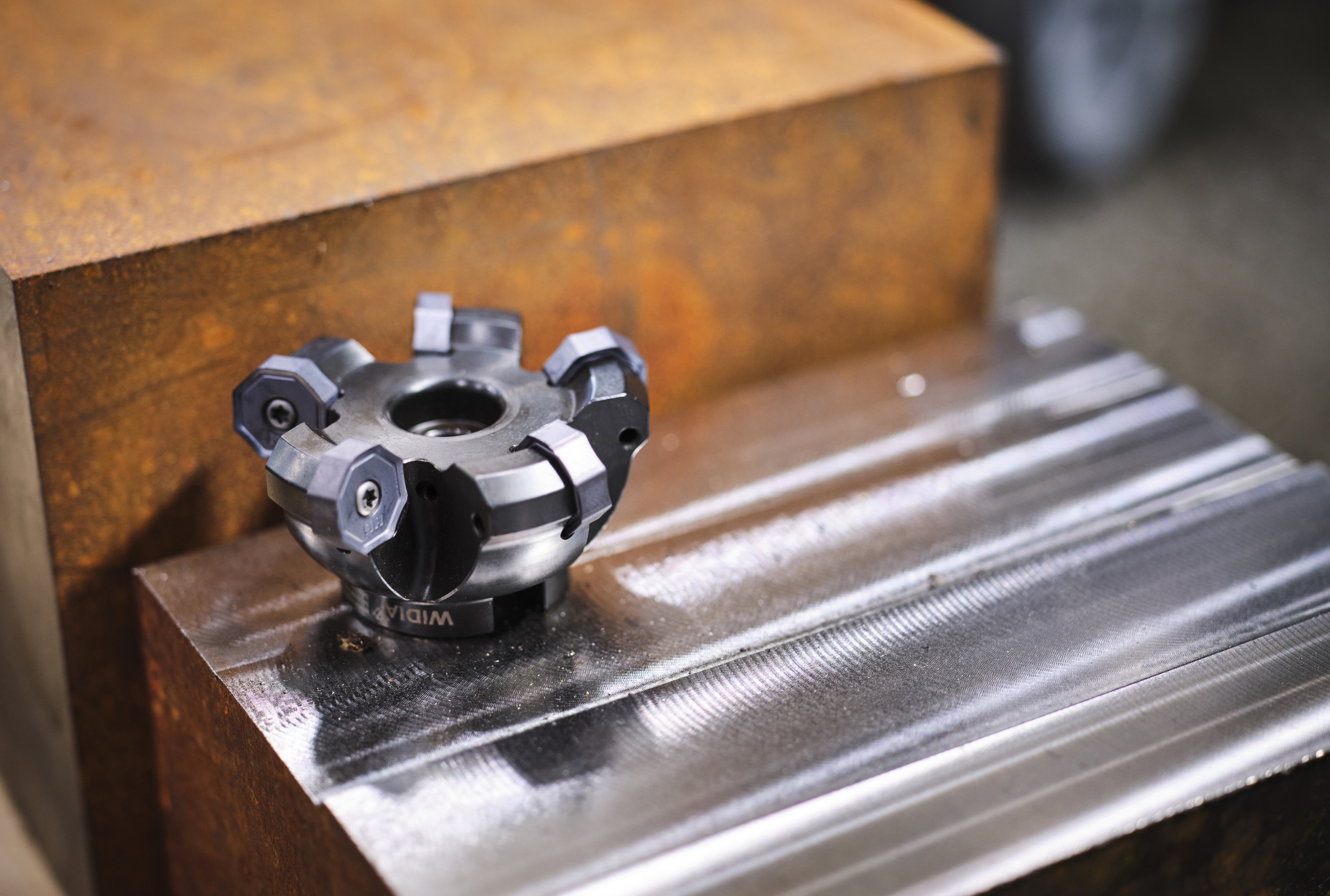 WIDIA apresenta plataforma de fresamento de face M1600 adequada  para vários tipos de máquinas e set ups