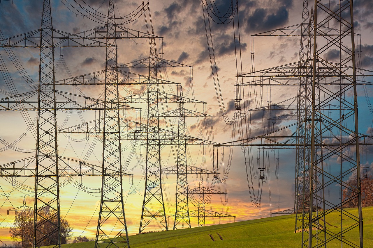 Governo antecipa abertura do Mercado Livre de Energia e amplia Tarifa Social